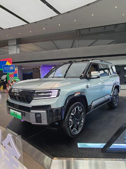 重庆九龙坡区翔思联企业管理咨询比亚迪方程豹硬派越野的爆款，英菲尼迪35周年与你共成长